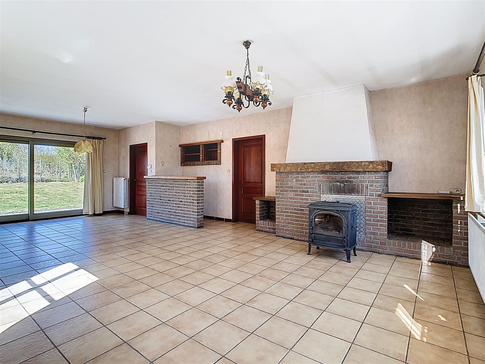 Ruime open bebouwing, 4 slpks, garage, tuin, 10a 54ca foto 11