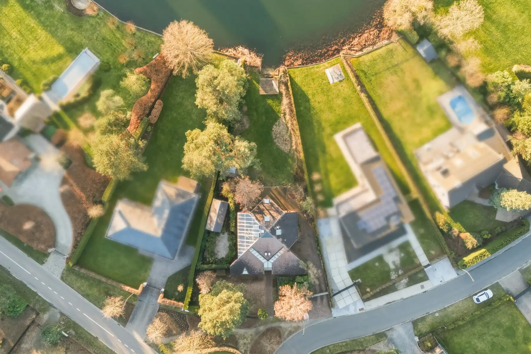 Architecturale villa aan het meer te KEERBERGEN foto 42