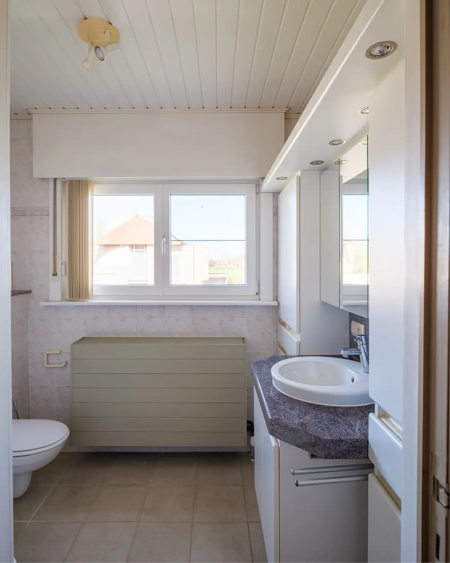 Goed onderhouden woning met tuin in gegeerde woonwijk foto 16