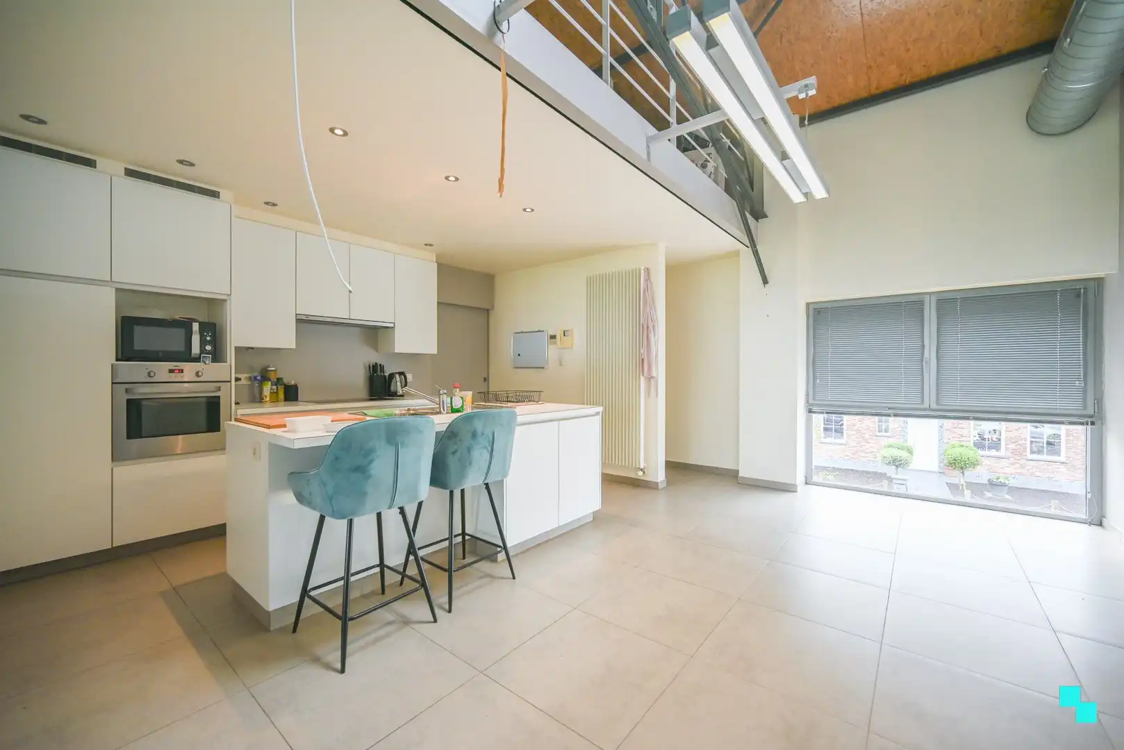 Verrassend ruim duplex appartement in Ooigem foto 6