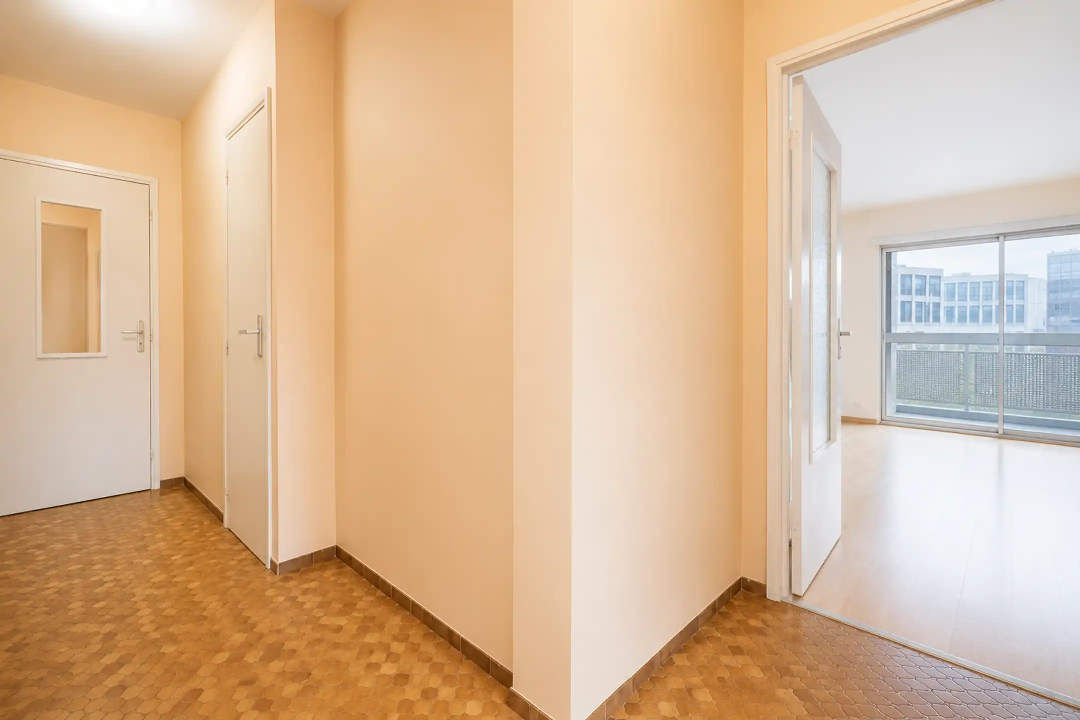 Appartement 1 slaapkamer, te renoveren - Prachtig uitzicht! foto 6
