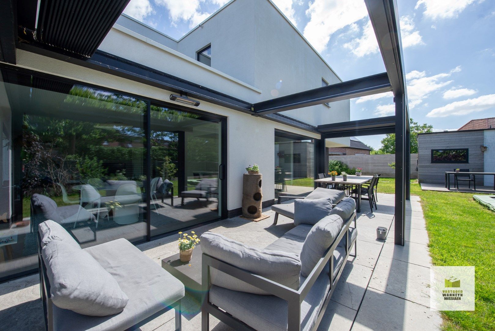 Exclusieve moderne en energiezuinige villa op 950m2 te centrum Wingene foto 25