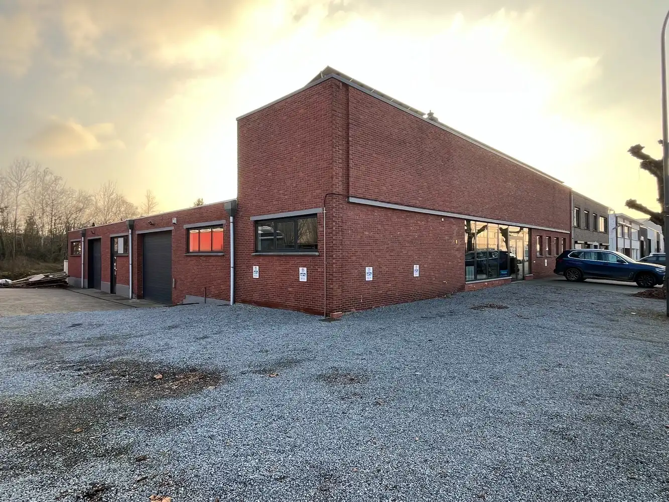 Bedrijfsgebouw +/- 775m² foto 8