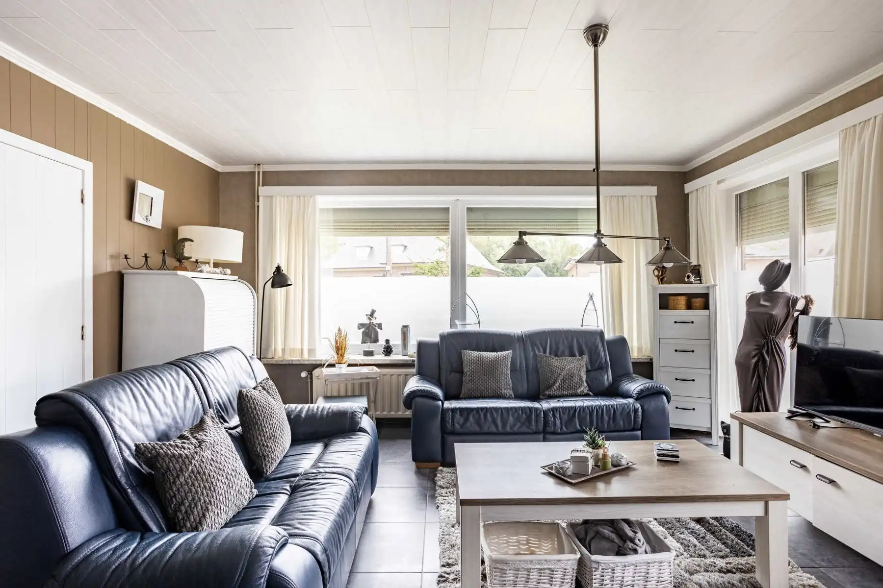 Leuke half-open bebouwing met grote tuin! foto 7