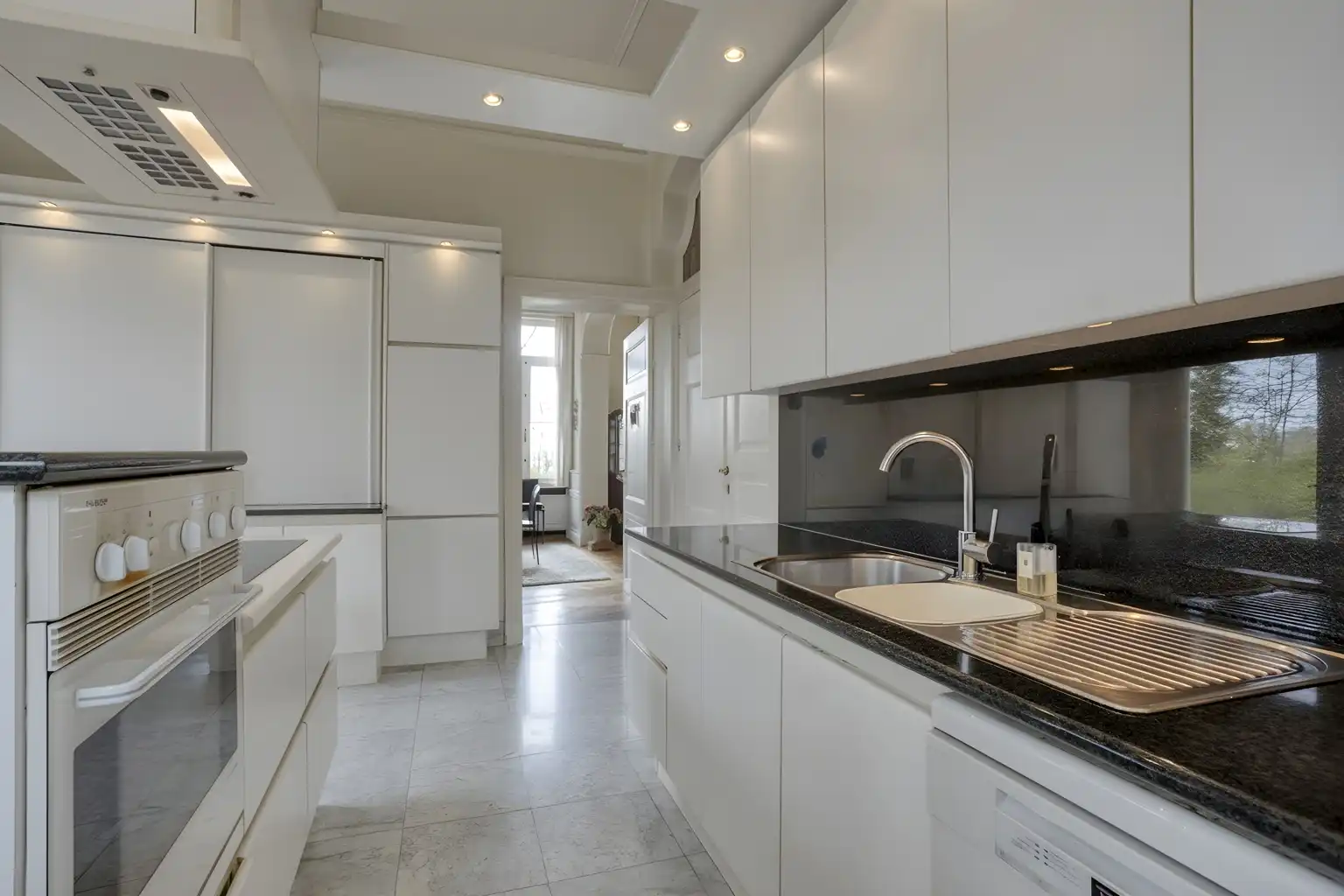 VILLA MET KOETSHUIS EN LANDGOED IN TIENEN foto 12