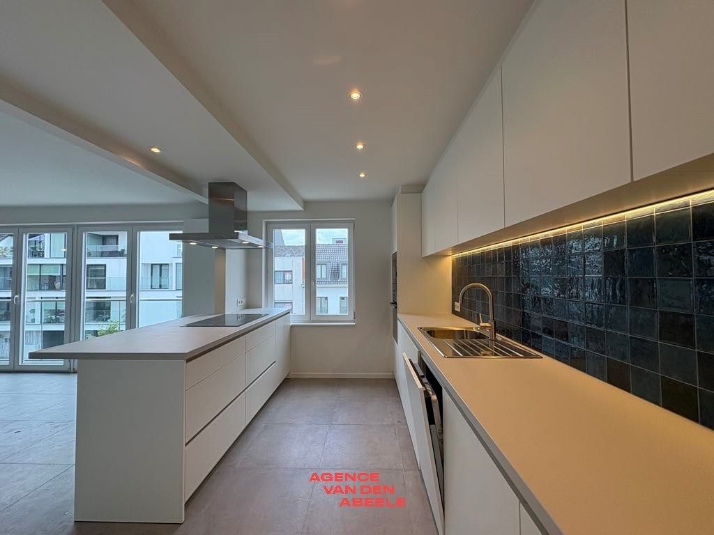 Prachtig gerenoveerd appartement met 2 slaapkamers  foto 2