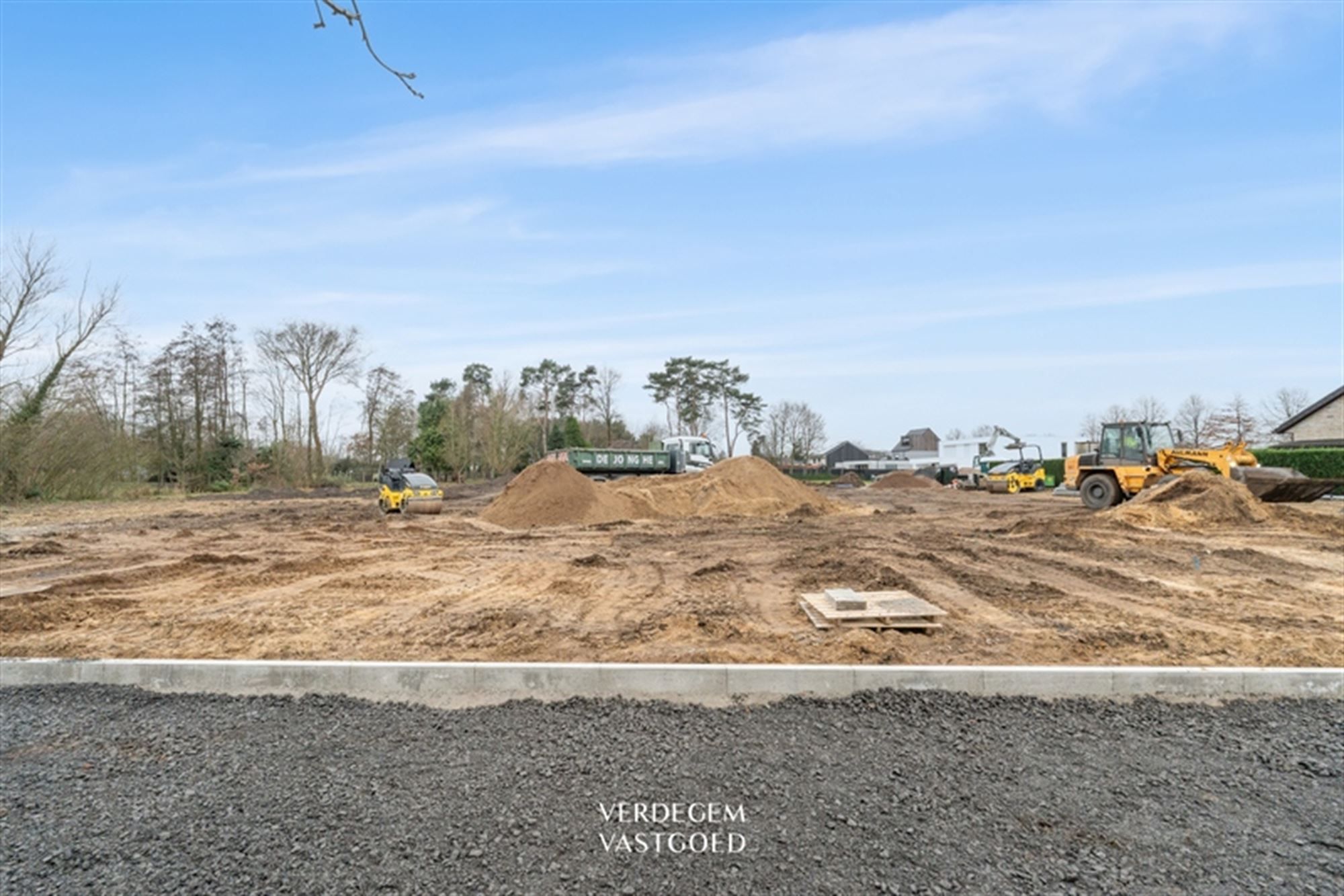 Prachtig perceel bouwgrond van 1.763m² in 2de bouwlijn foto 4