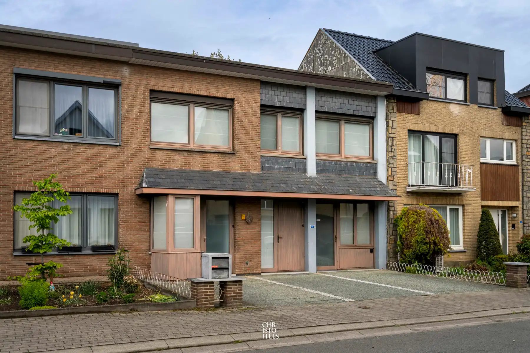 Ruime woning (199 m²) met tuin en tal van renovatiemogelijkheden! foto 22