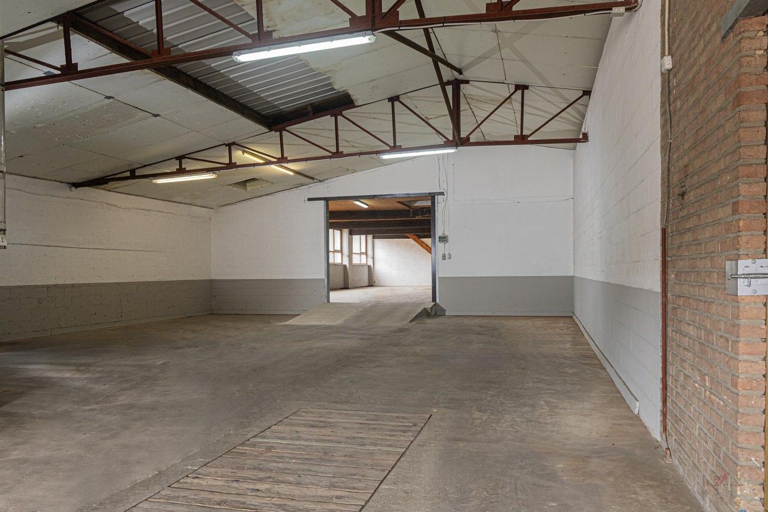 Te huur: Ruime opslagruimte met kantoren – Meerstraat 23, Zutendaal foto 19