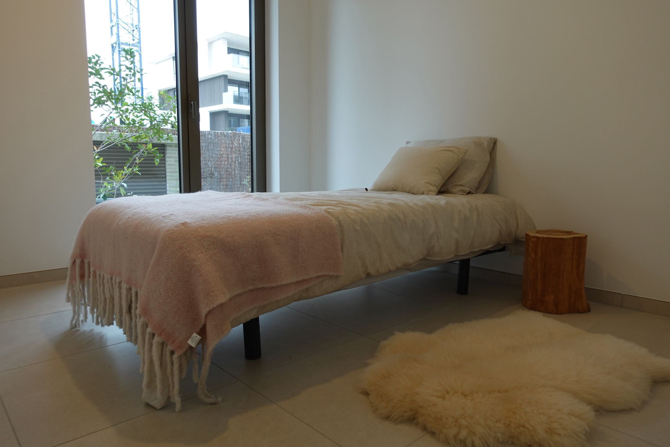 Knap energiezuinig appartement met tof terras foto 27