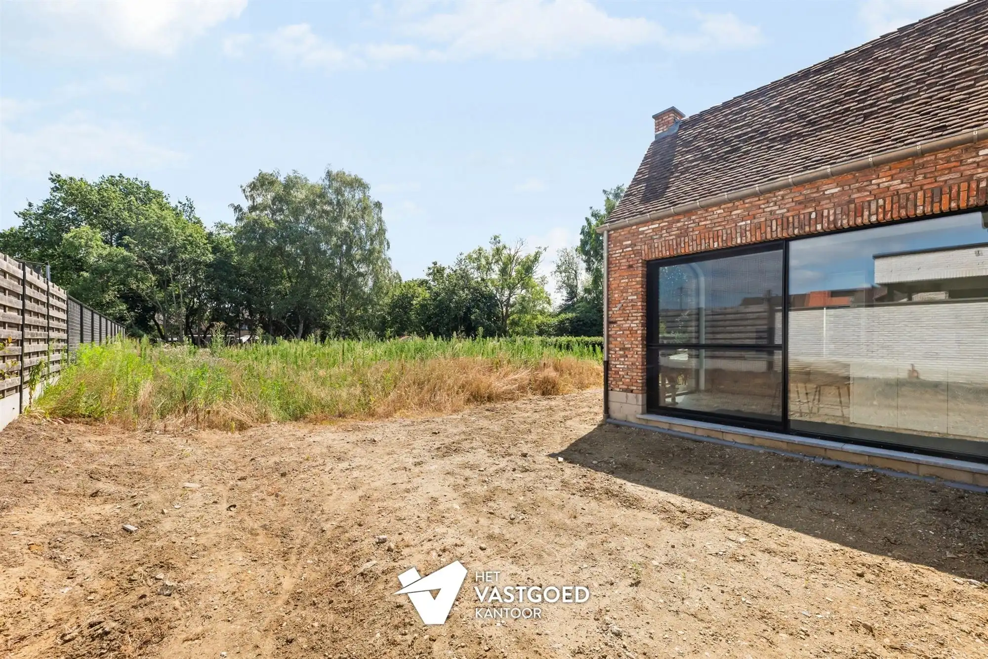 ZEER RUIME NIEUWBOUWWONING UITERST RUSTIG GELEGEN OP EEN PERCEEL VAN 1628M² TE OOSTHAM foto 27
