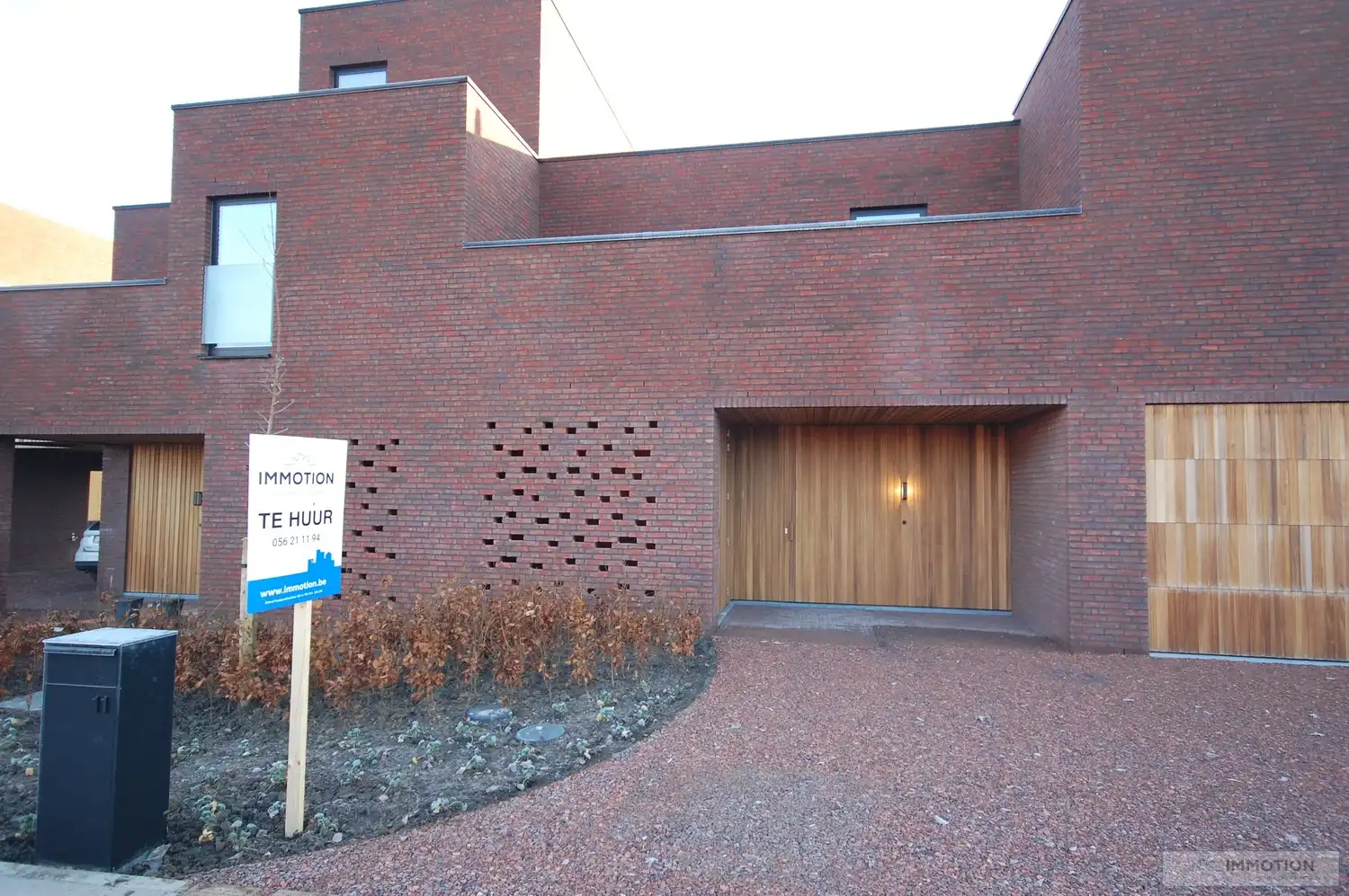 Instapklare nieuwbouw BEN-woning met terras en tuin foto {{pictureIndex}}