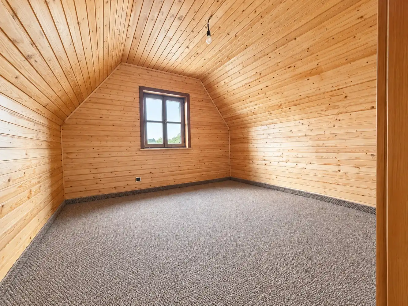 Instapklare, lichtrijke gezinswoning met zonnige tuin foto 10