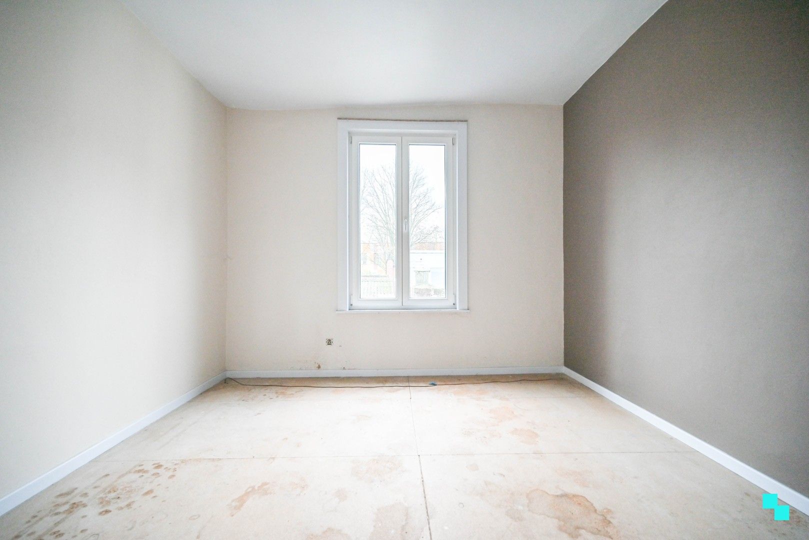 Handelspand met naastgelegen uitweg te Oostrozebeke foto 22