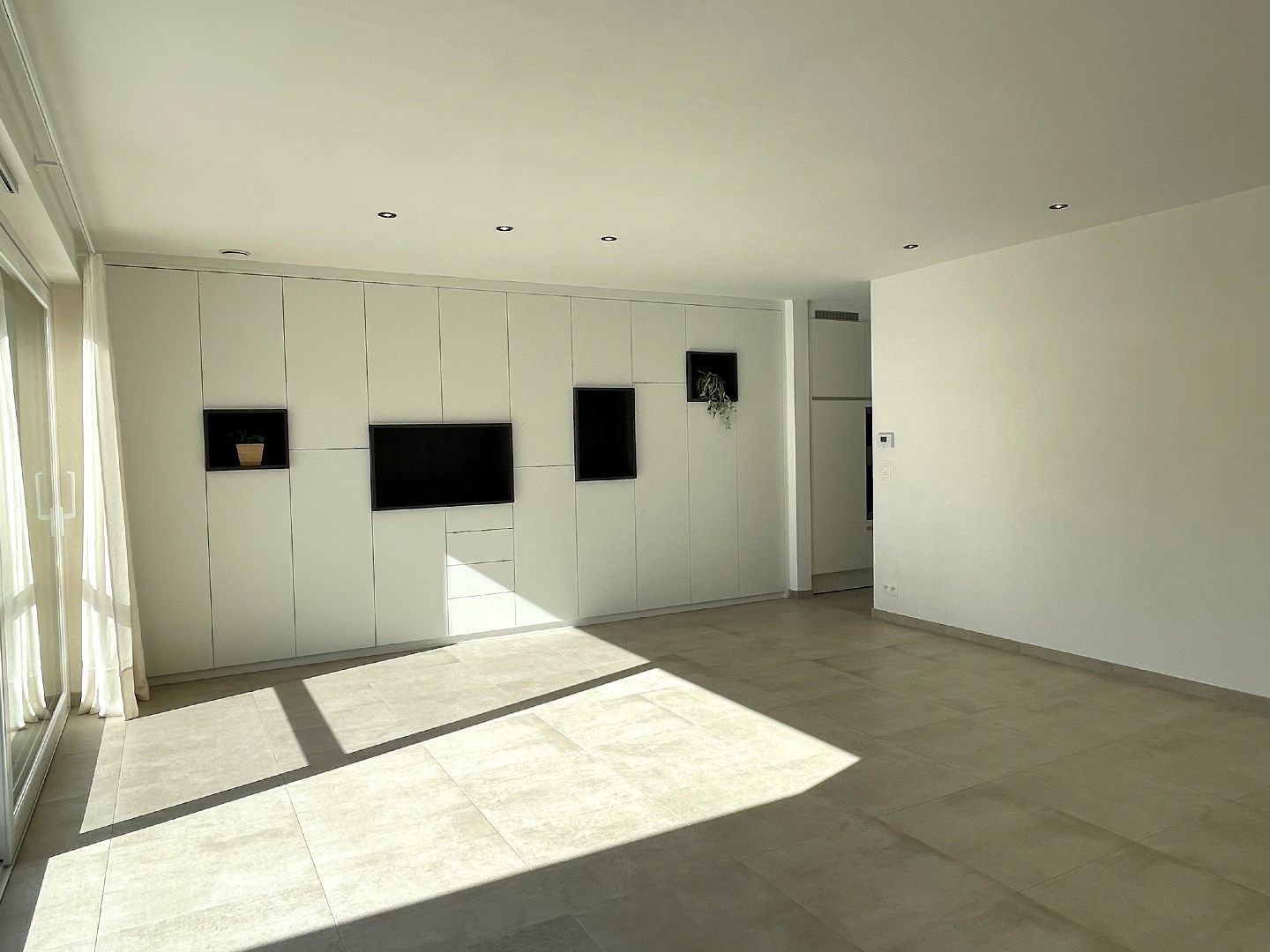 BEN-woning met 3 slaapkamers, zonnepanelen en staanplaats! foto 3