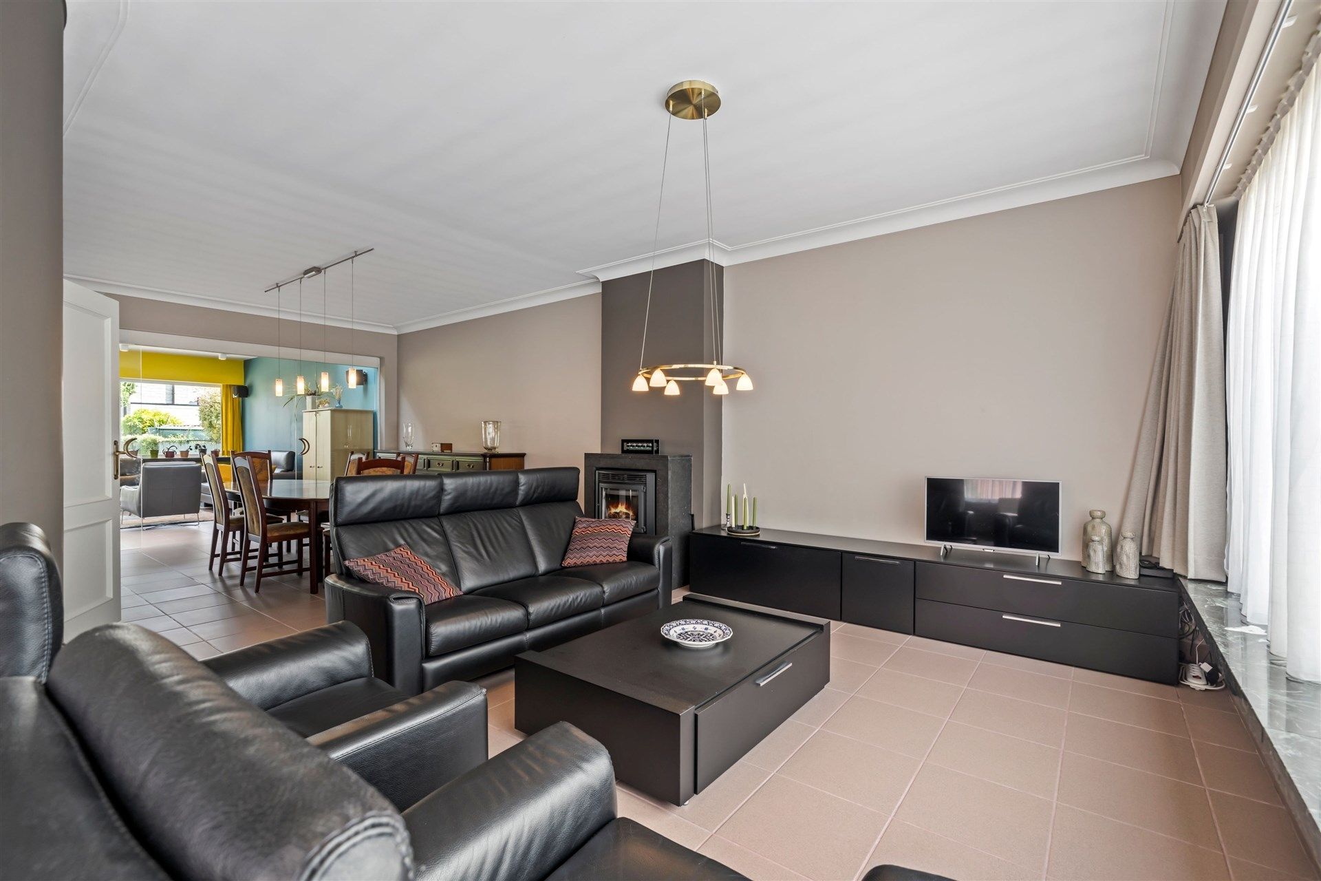 Instapklare gezinswoning met 3 slaapkamers nabij het centrum foto 5