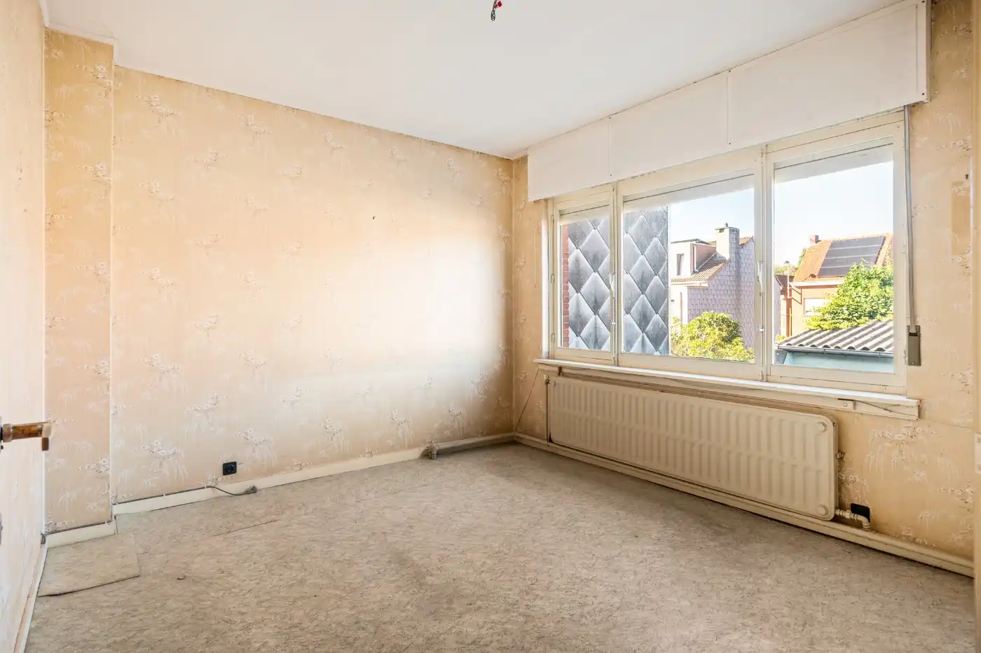 Te renoveren woning met 3 à 4 slpk. en inpandige garage foto 16