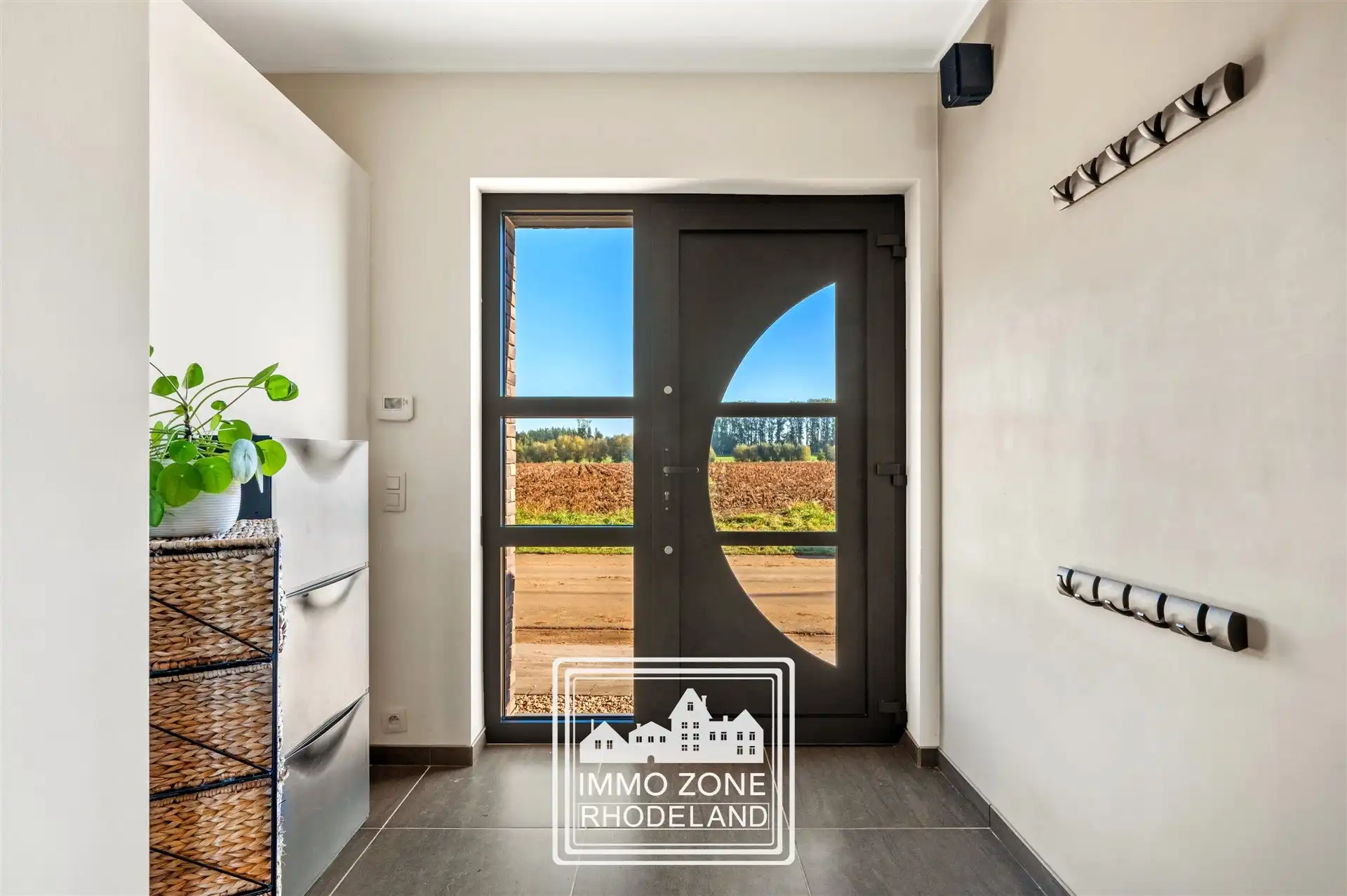 Sublieme instapklare woning met 3 slpks en diepe groene tuin foto 3