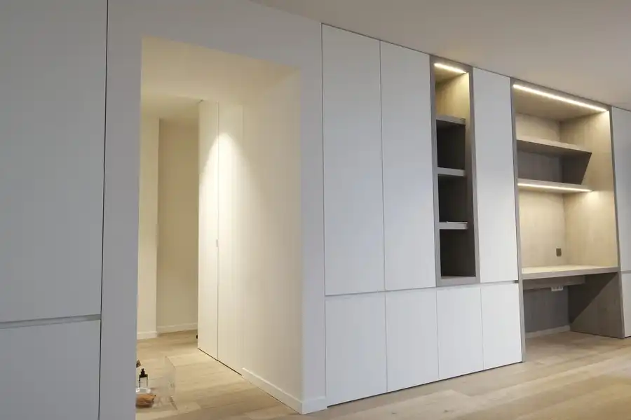 Prachtig gemeubeld luxeappartement met twee slaapkamers gelegen in dé winkelstraat van Hasselt foto 18