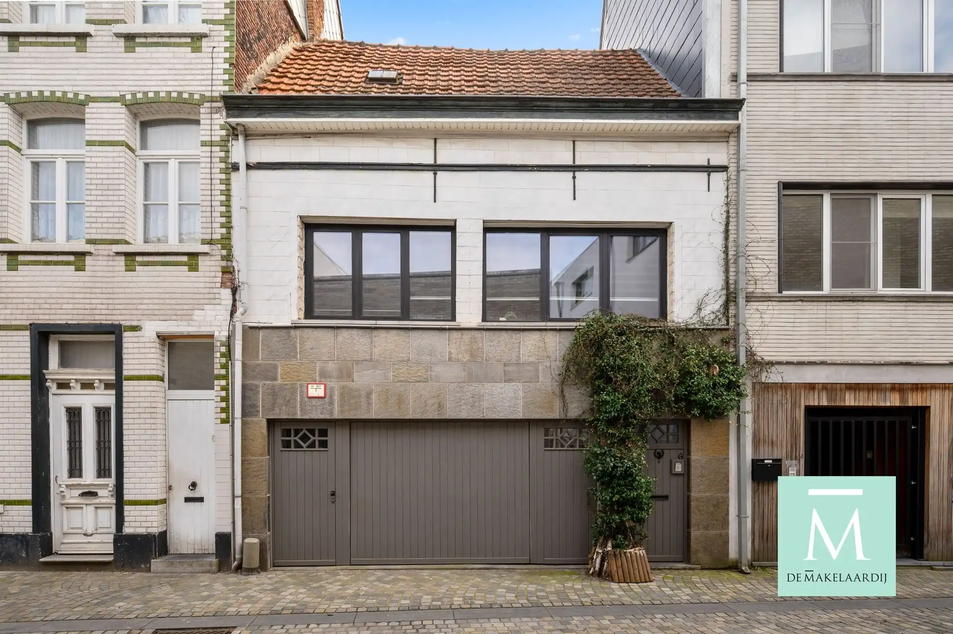 Volledig gerenoveerde woning met inpandige garage met toplocatie in Mechelen foto 2