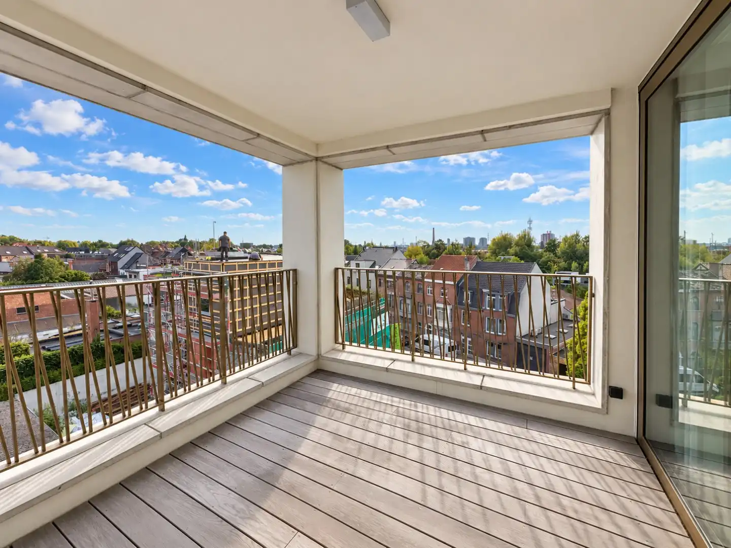 Ruime prachtige penthouse met vier slaapkamers en twee terrassen foto 20