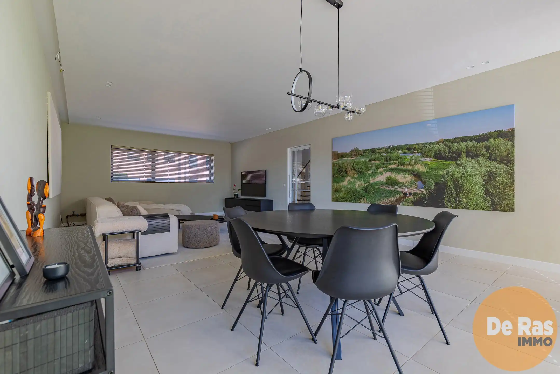 WICHELEN - Exclusief gerenoveerde woning met 4 slaapkamers foto 8