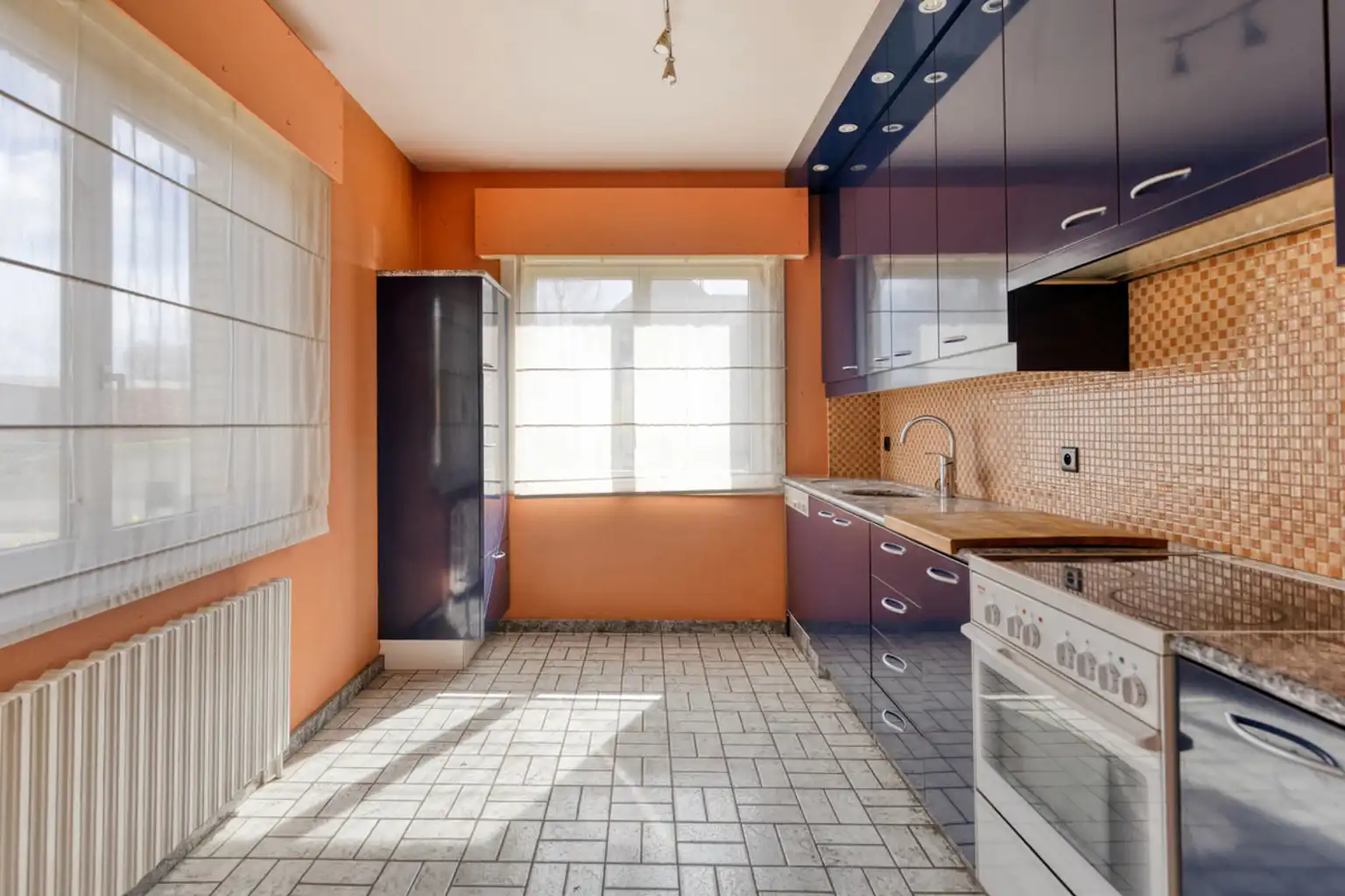 Bungalow van 176 m² met garage en tuin foto 11