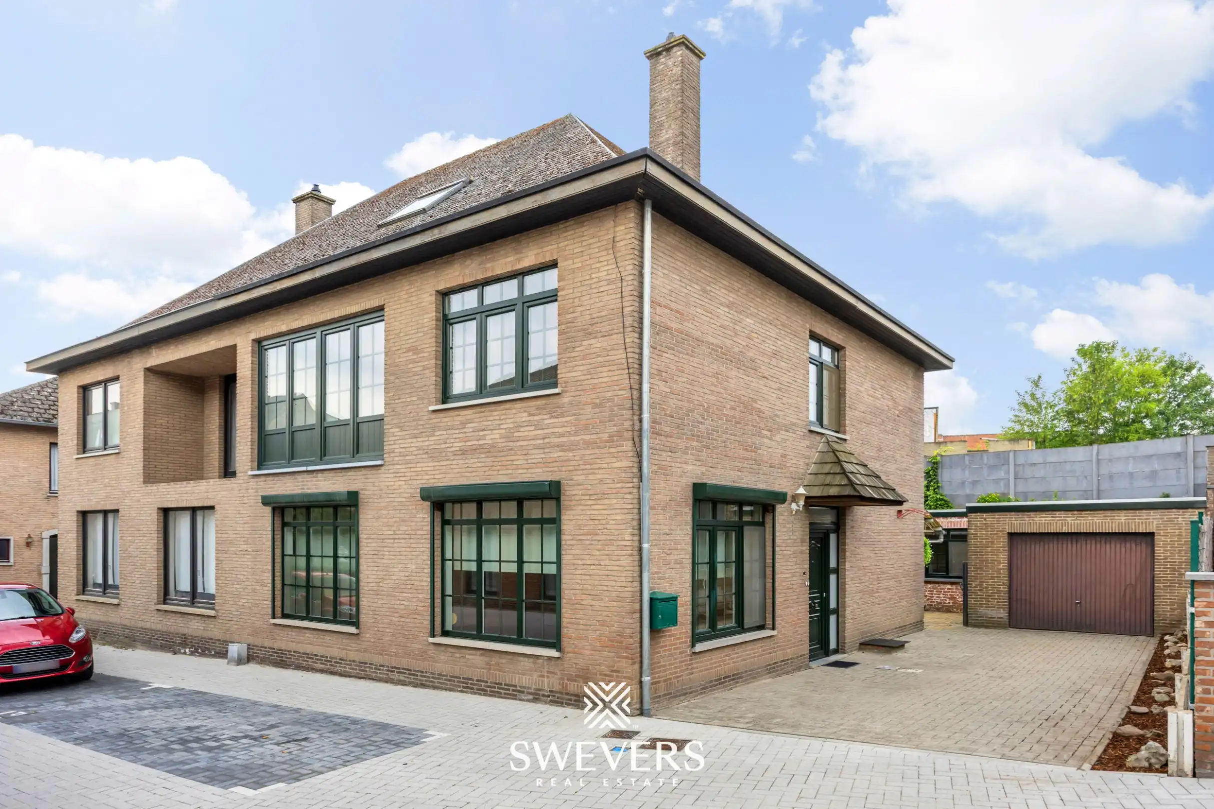 Instapklare woning met 5 slaapkamers en EPC B op rustige en centrale ligging in Tongeren foto 2
