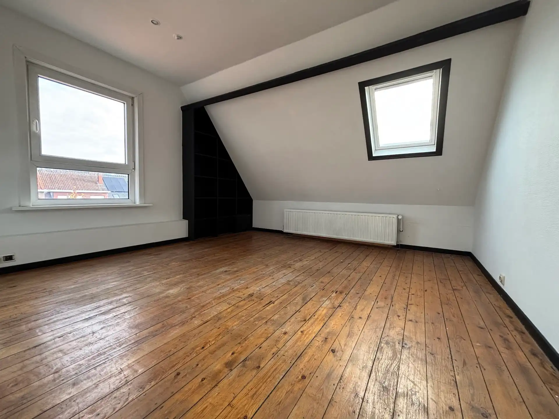 Ruime halfopen bebouwing met 4 slaapkamers en tuin foto 24