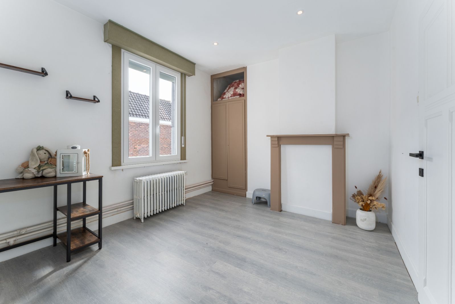 Woning met praktijkruimte, werkplaats en appartement! foto 11