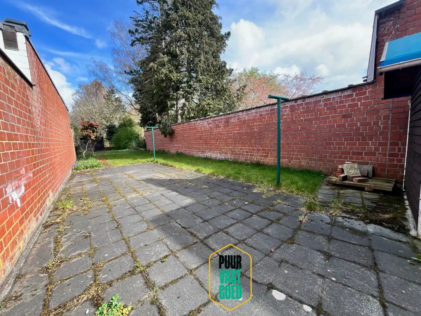 Vlot bereikbare en degelijke woning met tuin, garage en dubbele oprit. foto 6