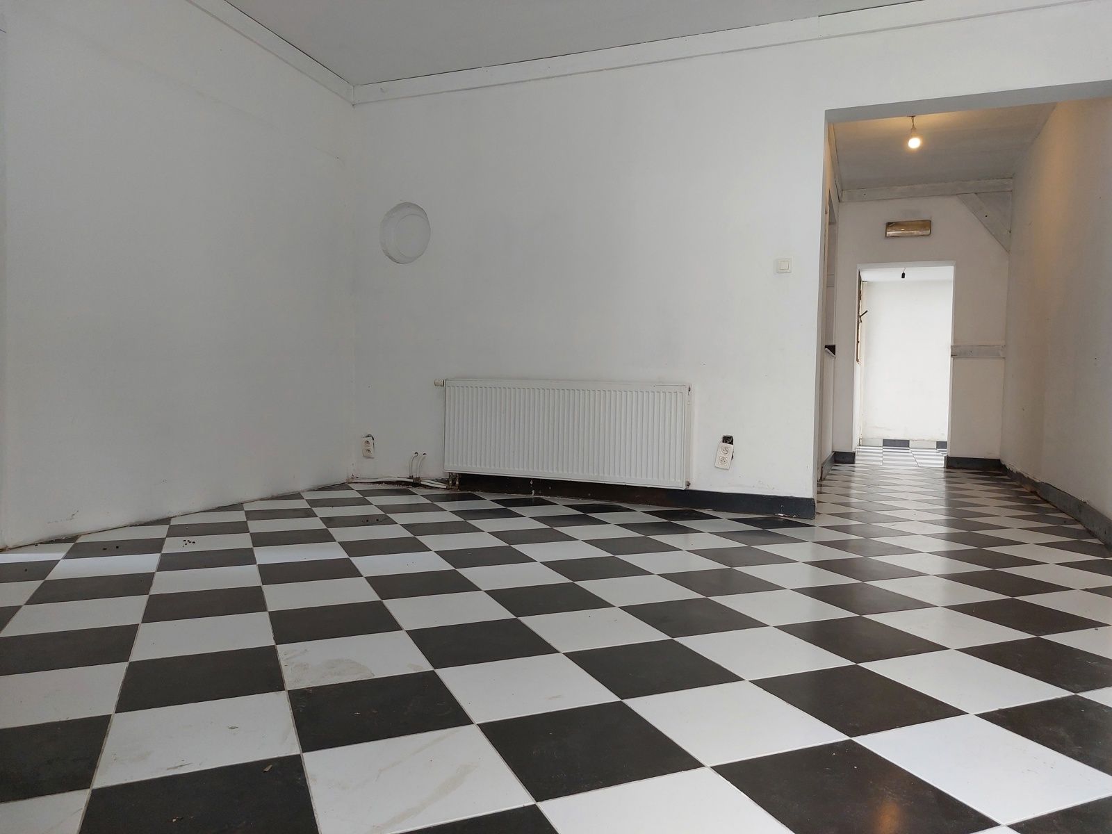 Handel met ruime woonst - 7 slaapkamers! foto 7