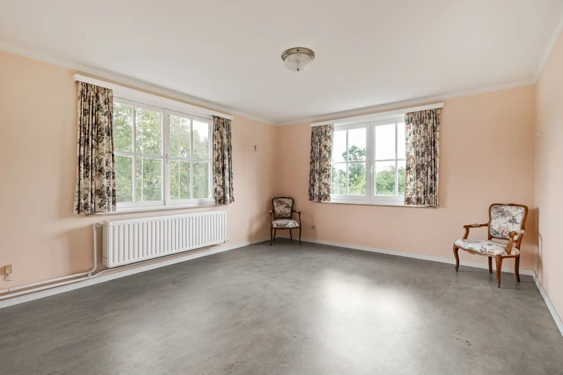 Top gelegen villa te koop op 1185 m2 grond foto 18