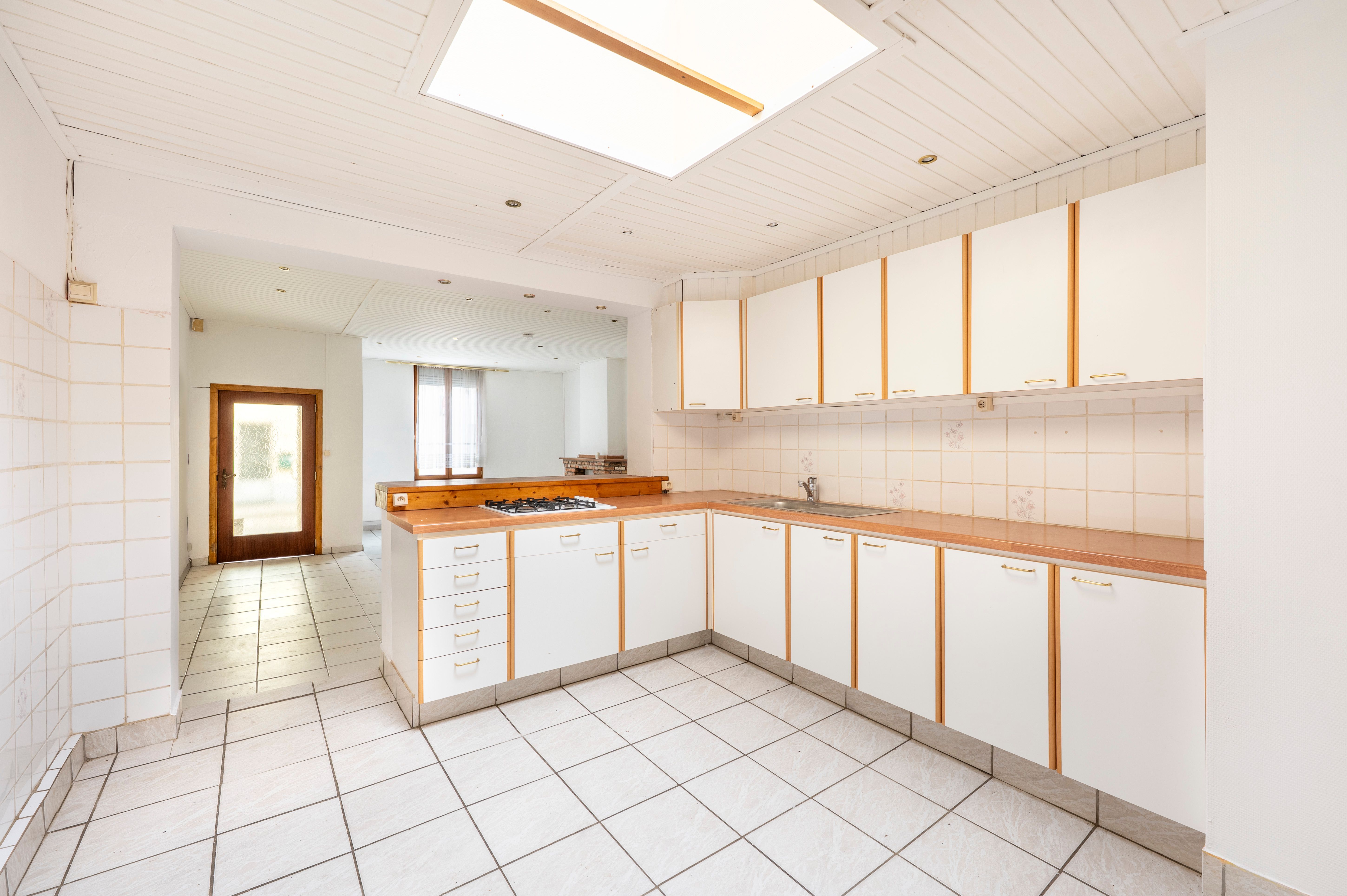 Verrassend ruime woning met mogelijkheden in Mariaburg-Ekeren! foto 4