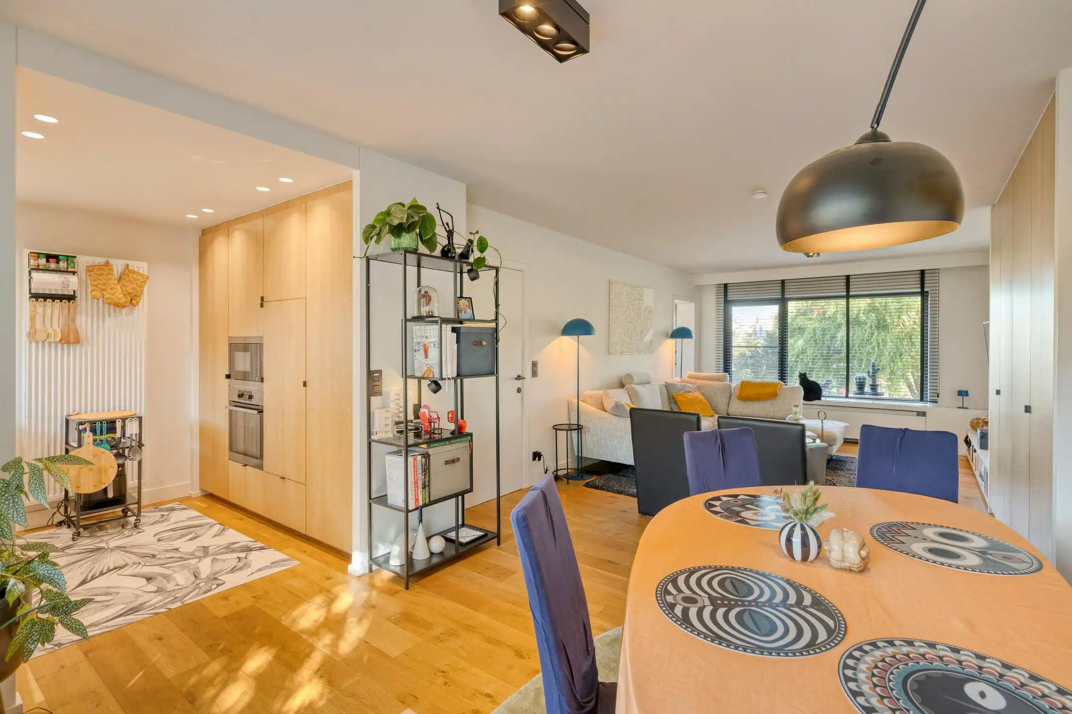 Prachtig gerenoveerde woning met 3 slaapkamers en zonnige tuin! foto 5
