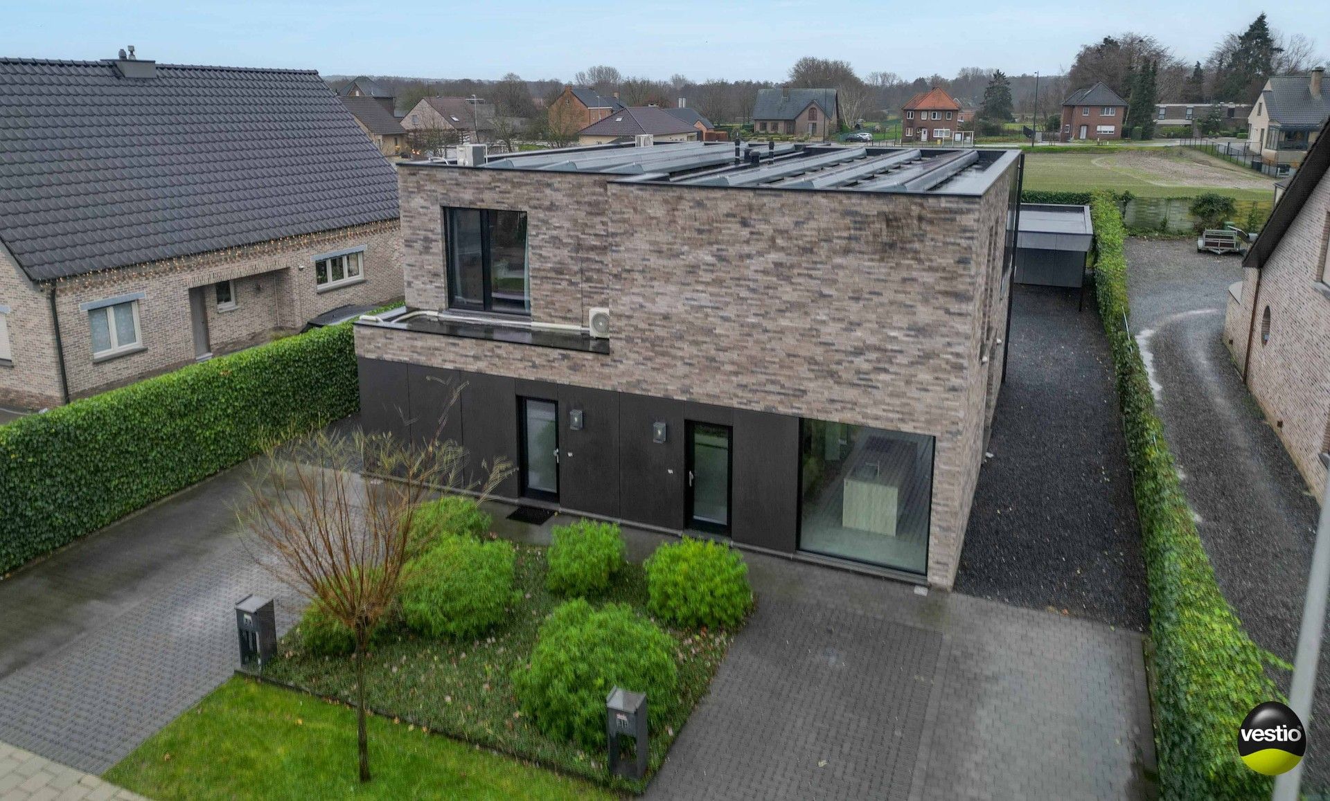 MODERNE BEN-WONING MET 3 SLAAPKA%MERS OP RUSTIGE LOCATIE IN OPOETEREN foto 4