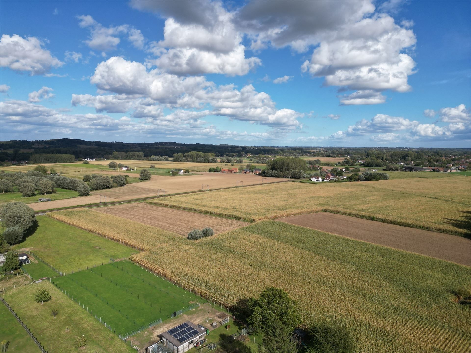 Hoofdfoto van de publicatie: uniek renovatieproject te Heurne! 