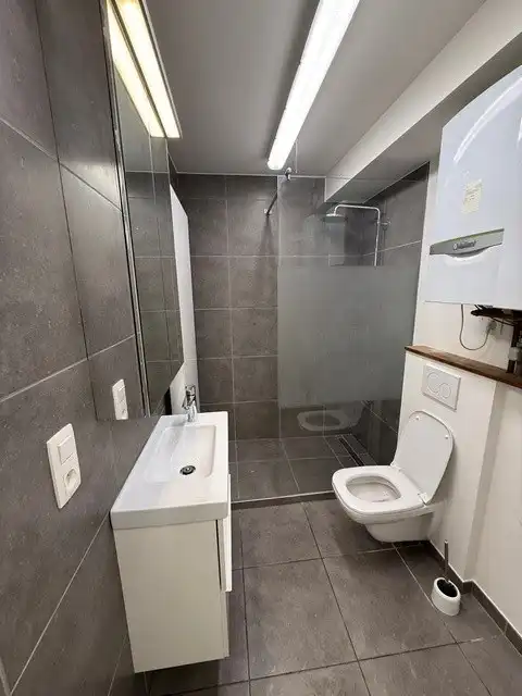 Gerenoveerde energiezuinige studio , Roeselare foto 7