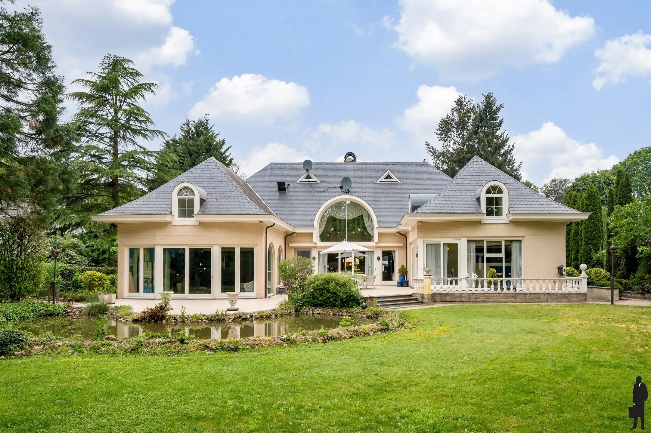 Exclusieve stijlvilla met binnenzwembad, wellness en hoogwaardige afwerking op toplocatie te Essen foto 53