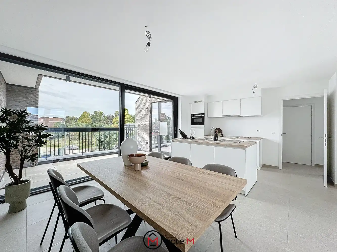 RUIM DUPLEX APPARTEMENT MET MOOI TERRAS foto 8