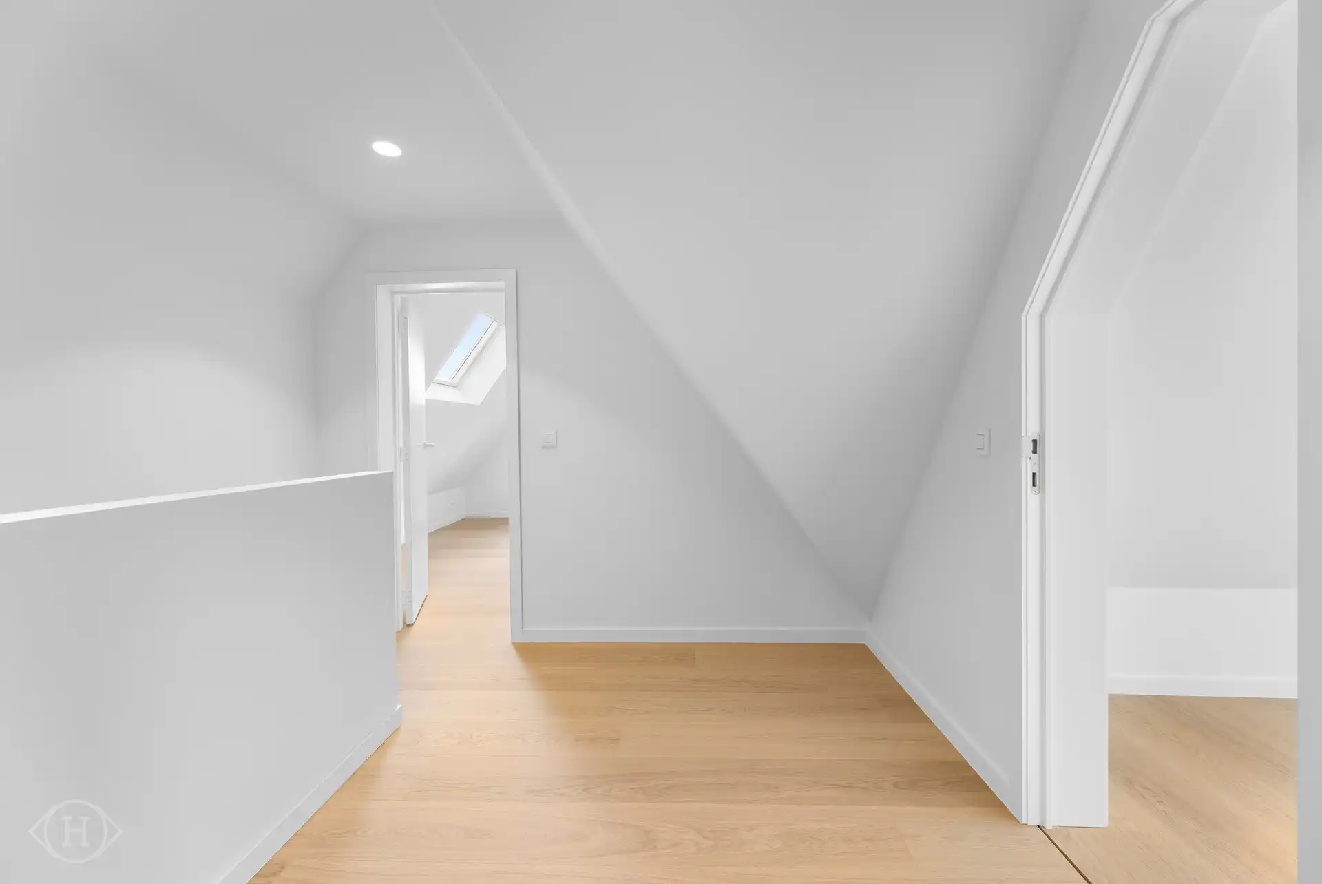 Gerenoveerde villa in gegeerde wijk Ter Elst foto 31