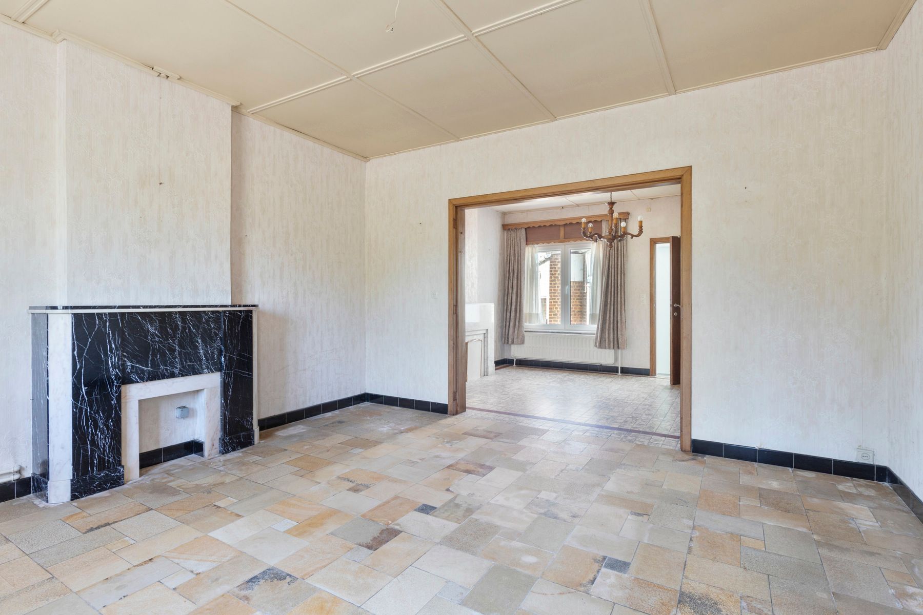 OPTIE Ruime woning met 5 slaapkamers en grote tuin foto 9