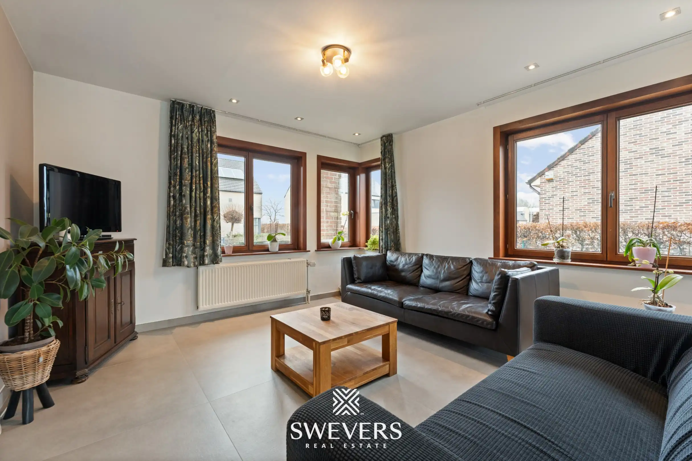 Royale woning met zwembad en 5 slaapkamers foto 4