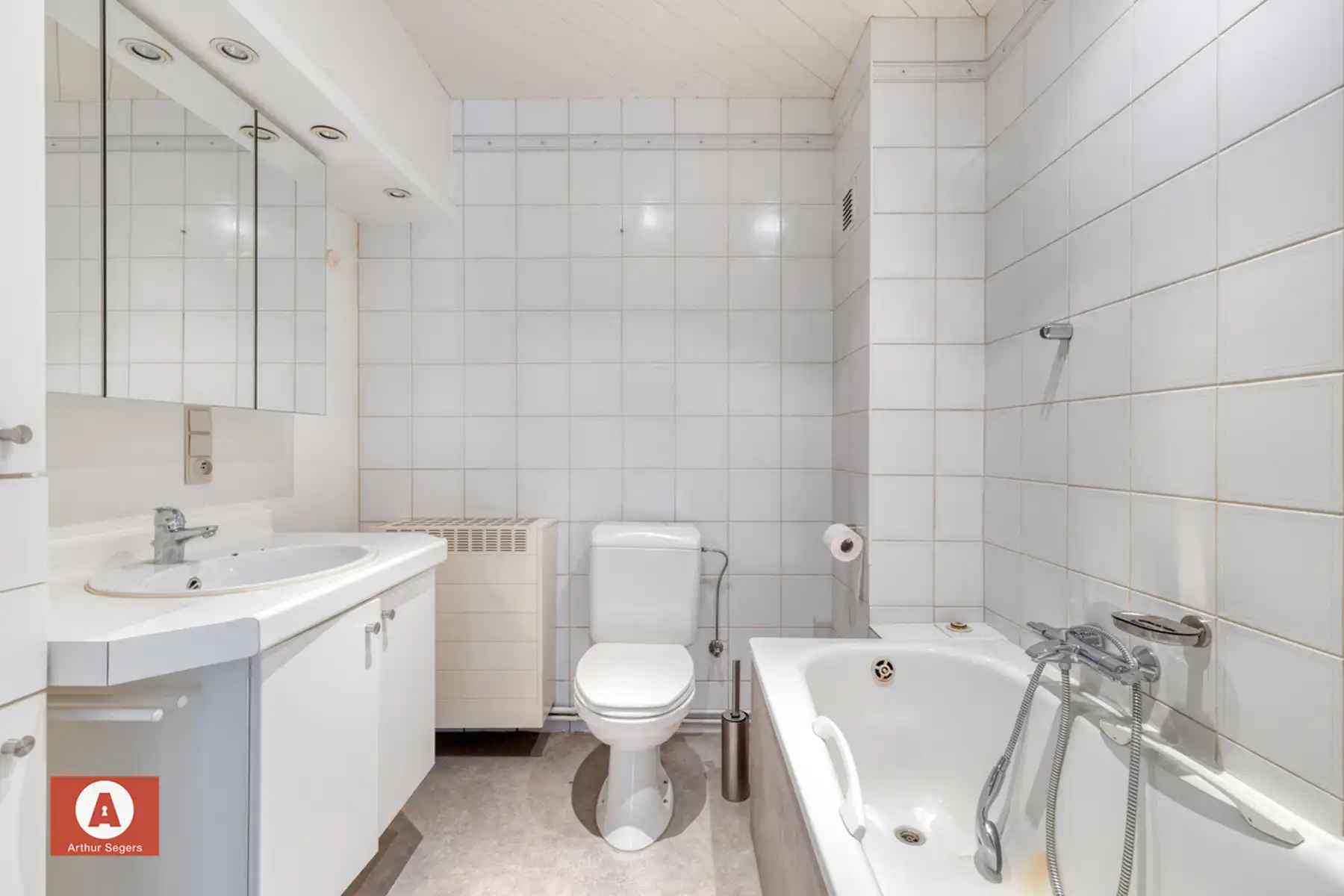 Instapklare halfopen woning met atelier in Opstal foto 18