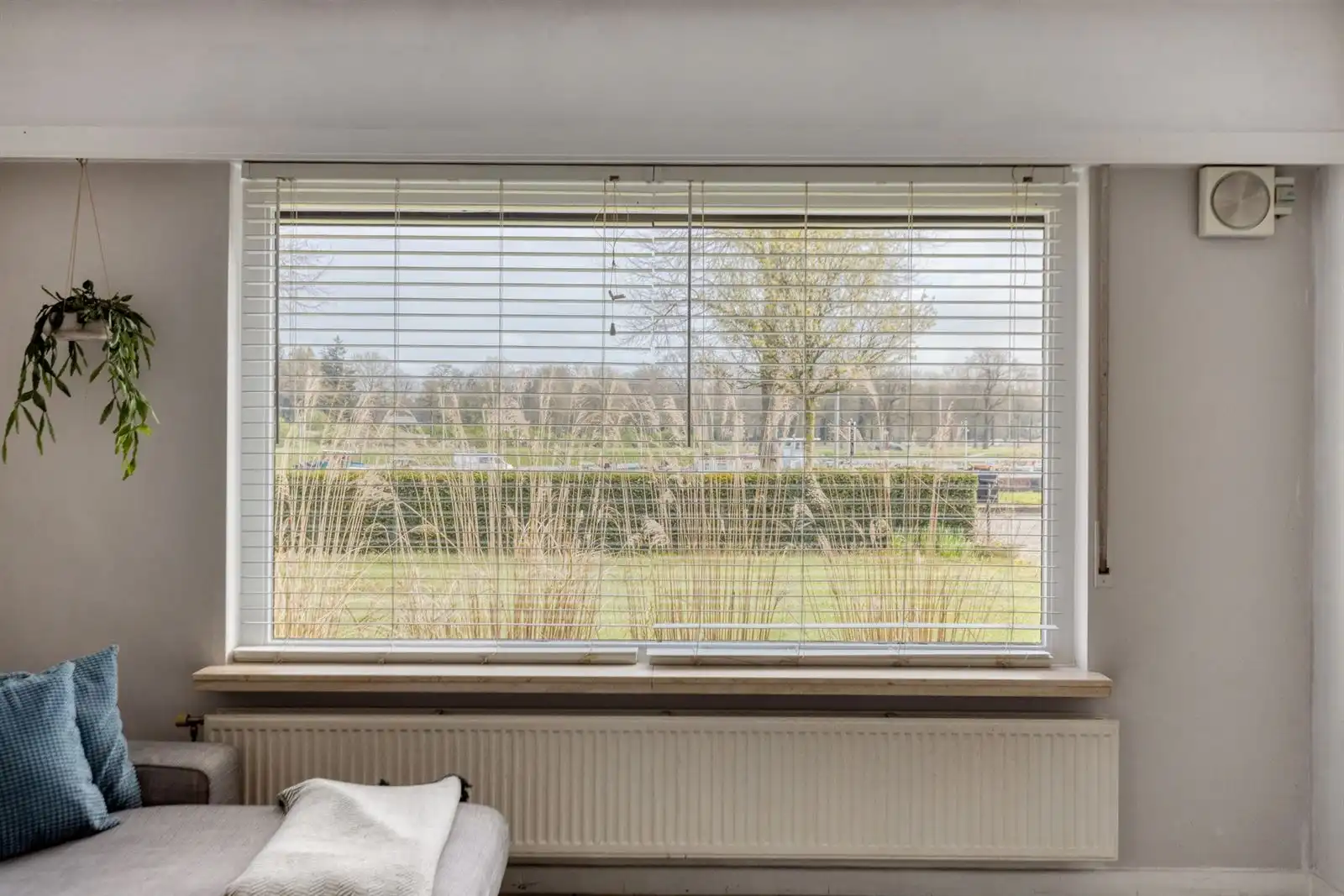 Wonen aan het water, woning met potentieel foto 4