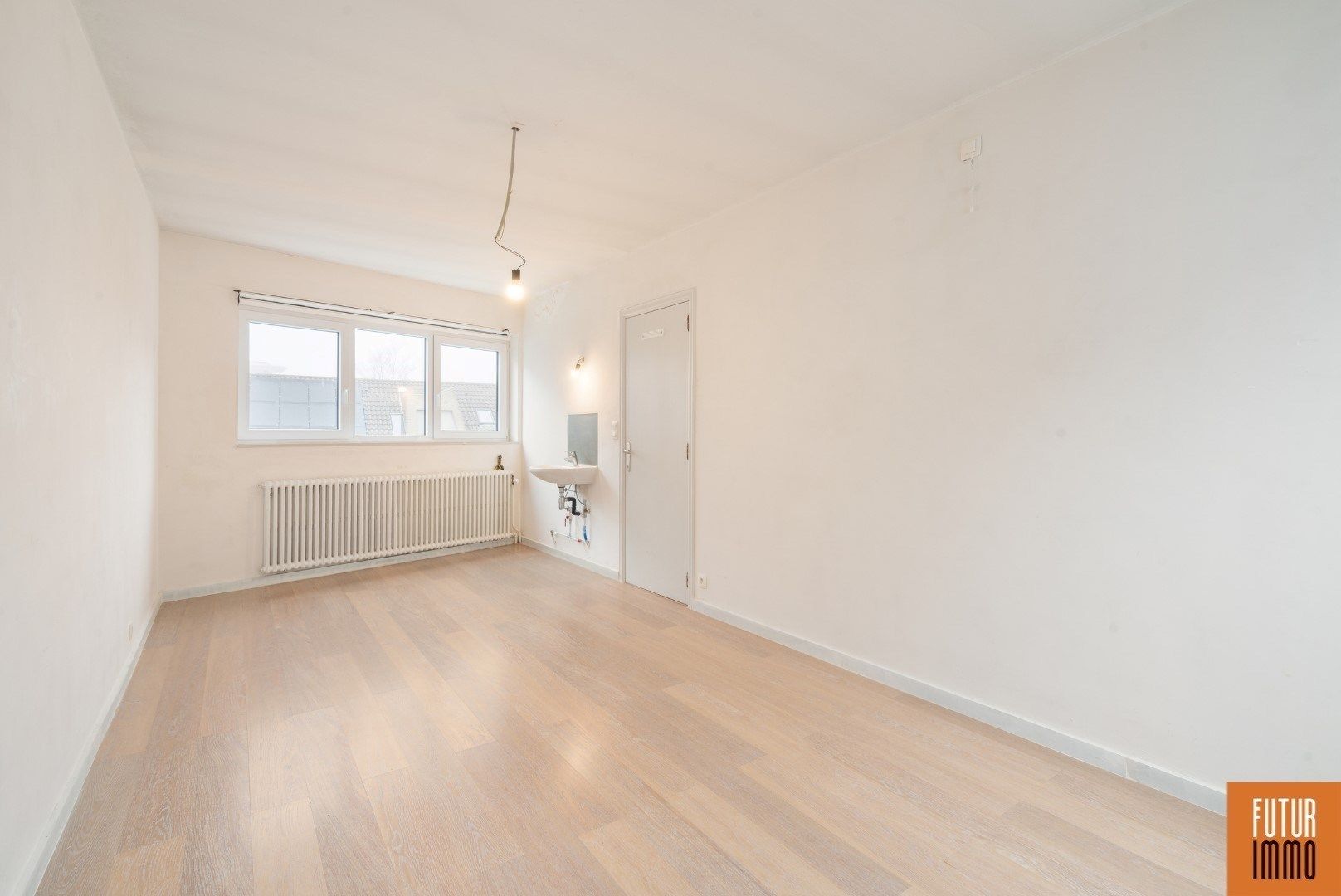 Woning met garage aan Kerkplein foto 13