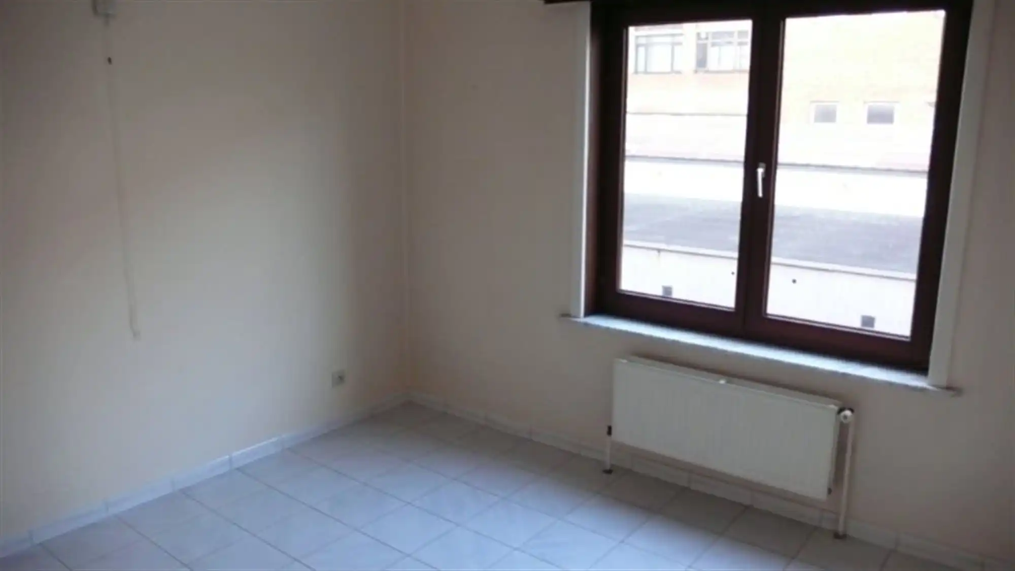 Modern appartement aan stadsrand foto 8