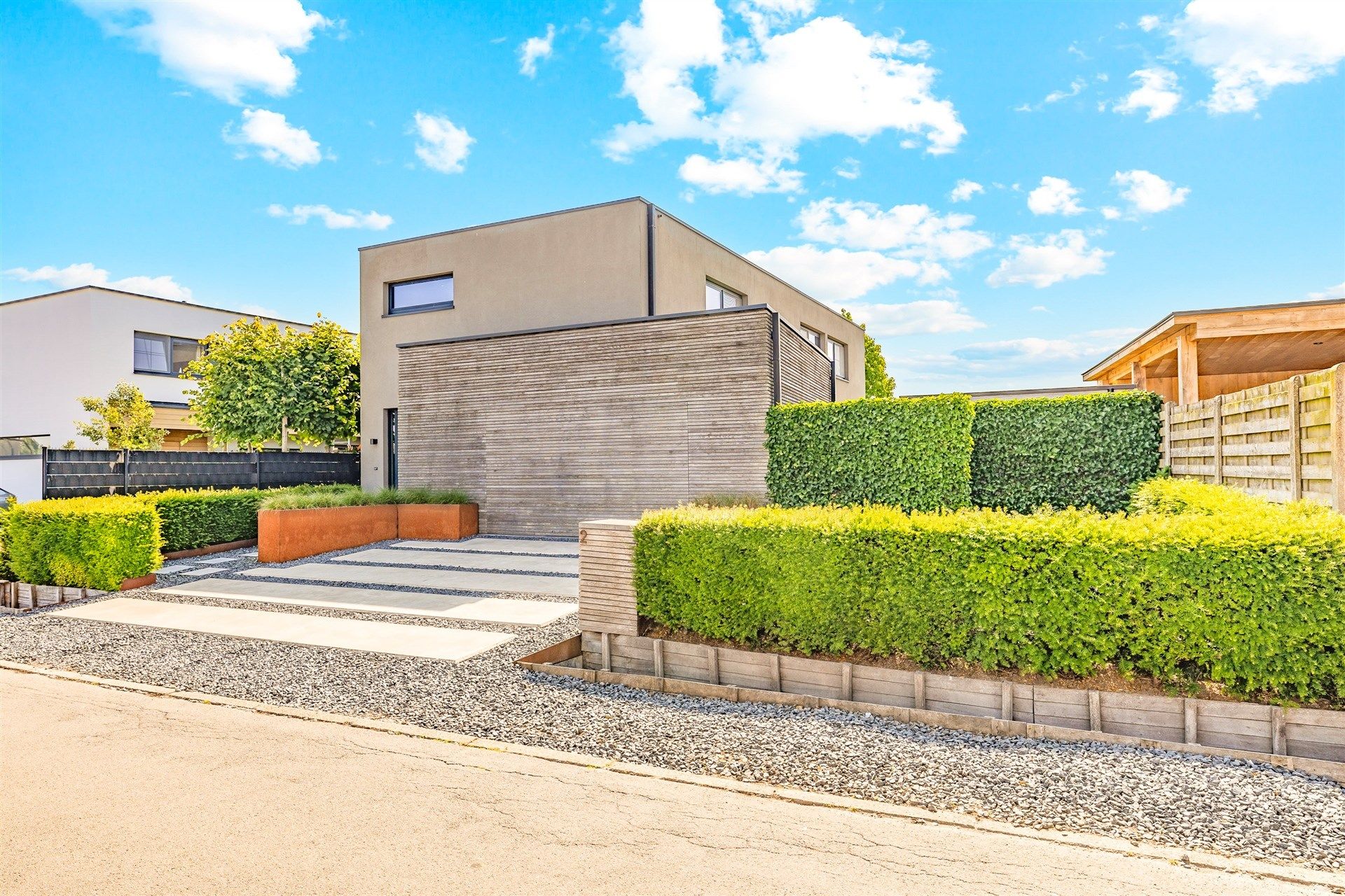 Exclusieve villa op topligging in Ten-Ede foto {{pictureIndex}}