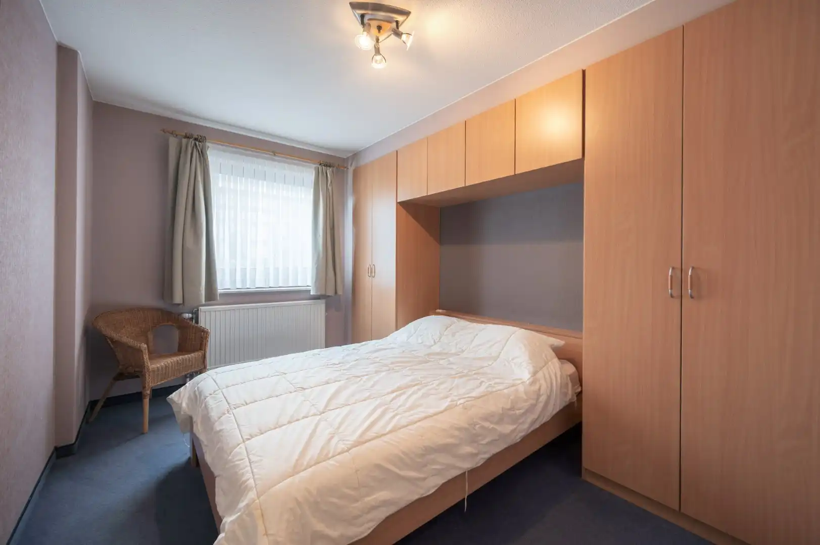 Uiterst ruim appartement met 3 slaapkamers en 2 badkamers   foto 13