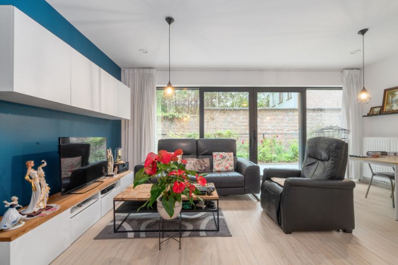 Instapklaar gelijkvloers appartement in het hart van Lokeren! foto 4